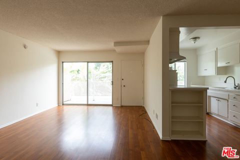Photo of 844 6Th Street #3, Santa Monica, CA 90403 (MLS # 25581555)