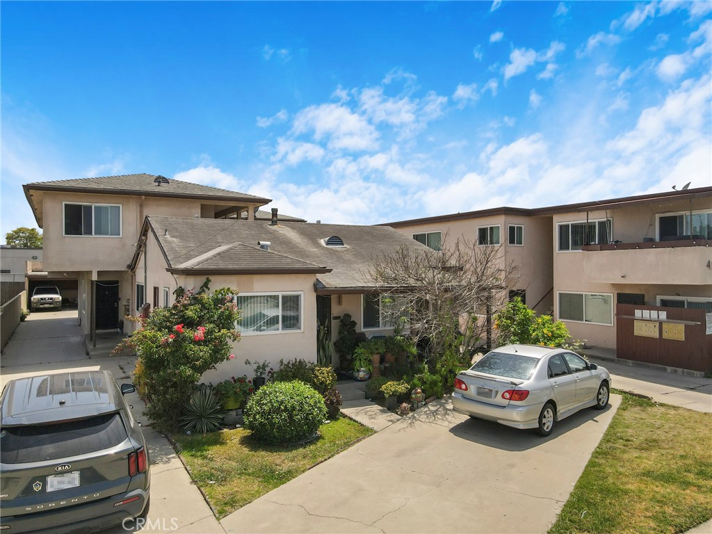 4928 Lennox