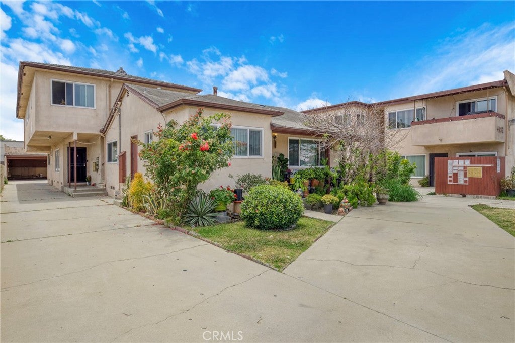 4928 Lennox