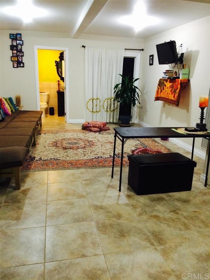 751 Harris Ave.
