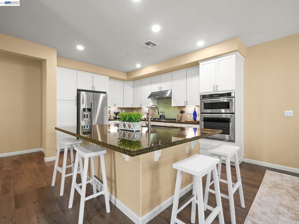 7045 Coombsville Loop