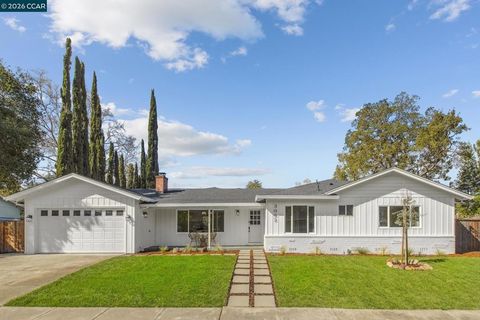 Photo of 3085 3085 Avellano Drive Dr, Walnut Creek, CA 94598 (MLS # 41126089)