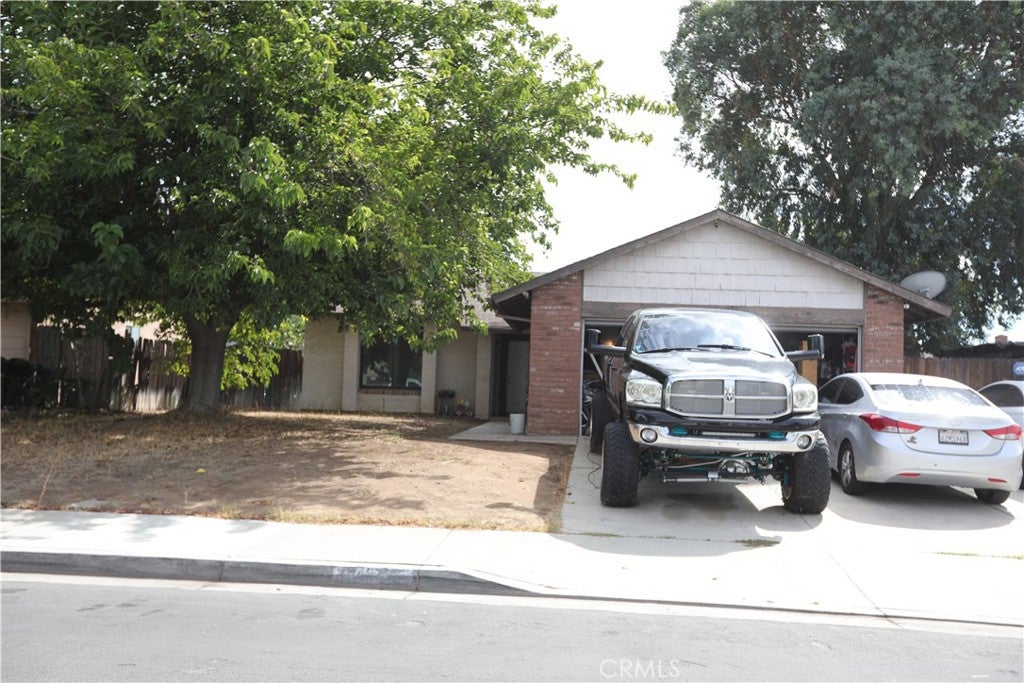14878 Silvertree