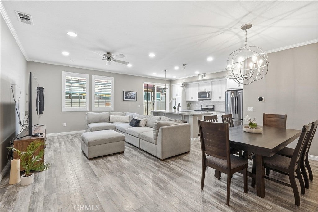 22077 Barrington