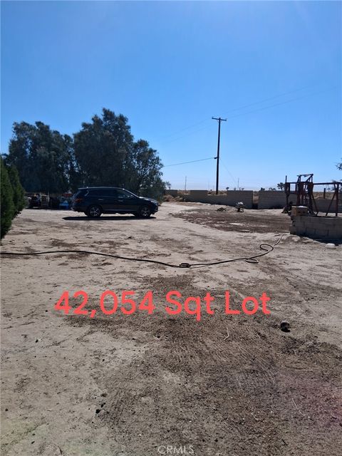 Photo of 44560 44560 85th Street E, Lancaster, CA 93535 (MLS # SR25229663)