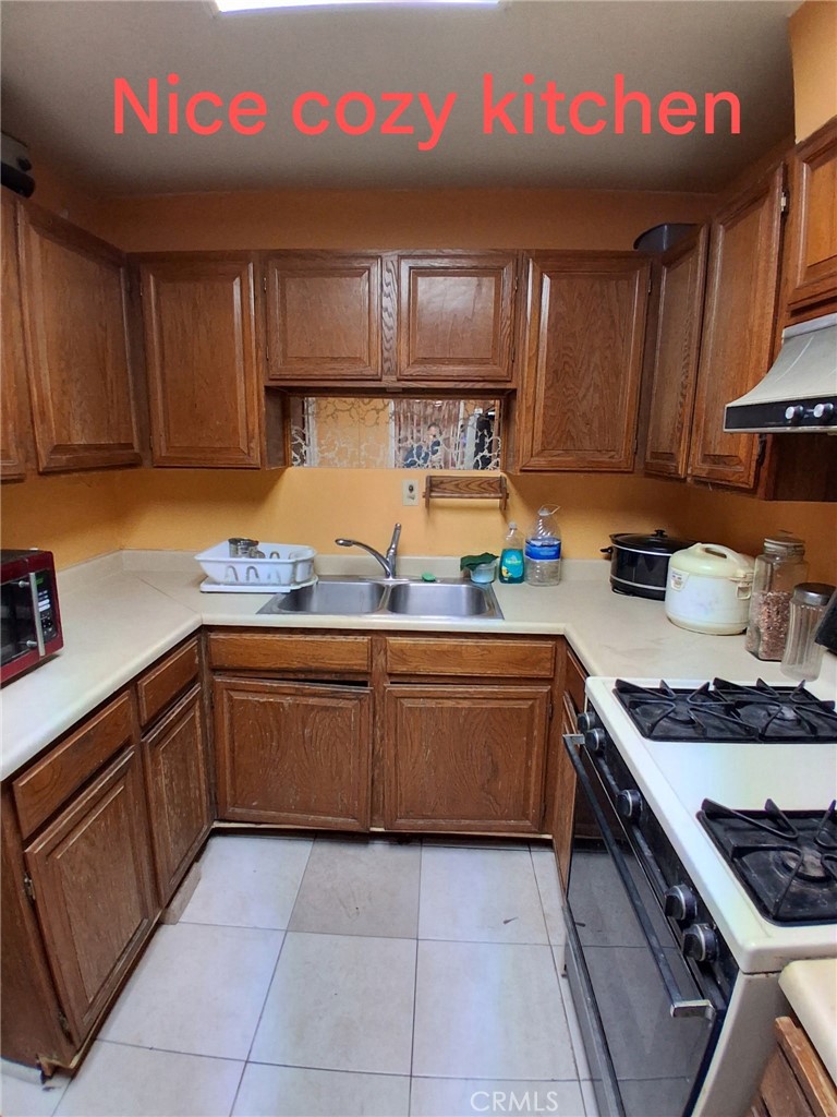 44560 44560 85th Street E