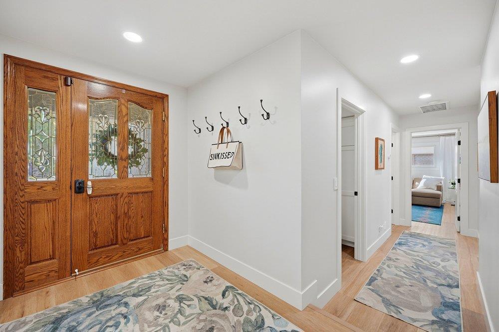 15640 La Sierra Court
