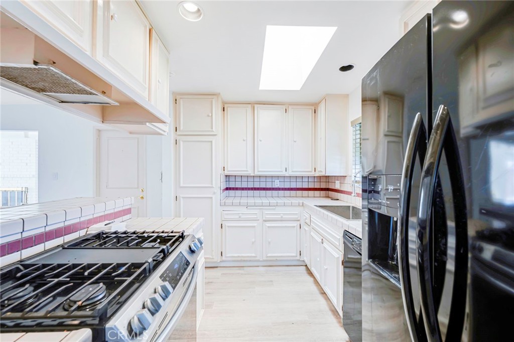 19342 salmon lane