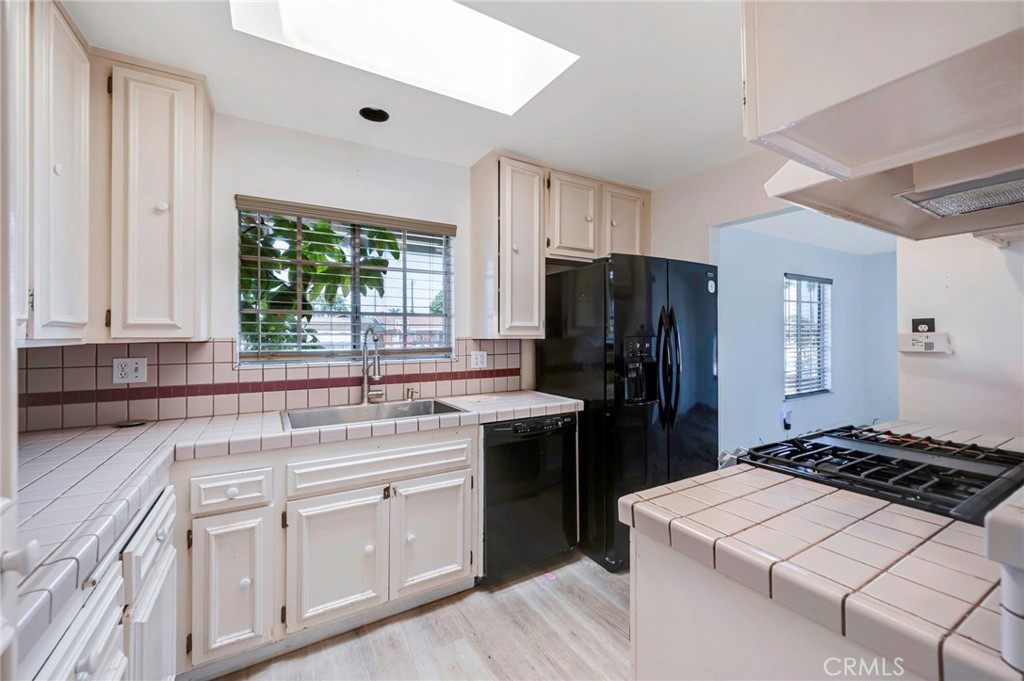 19342 salmon lane