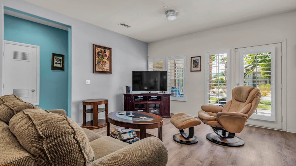 67687 Duchess Road 102
