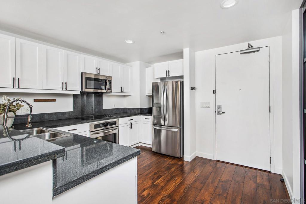 1150 J St 520