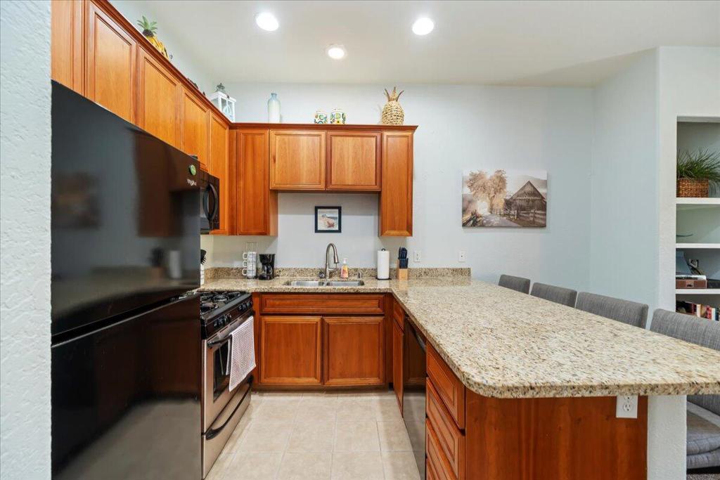 Casitas Las Rosas - Residential Lease