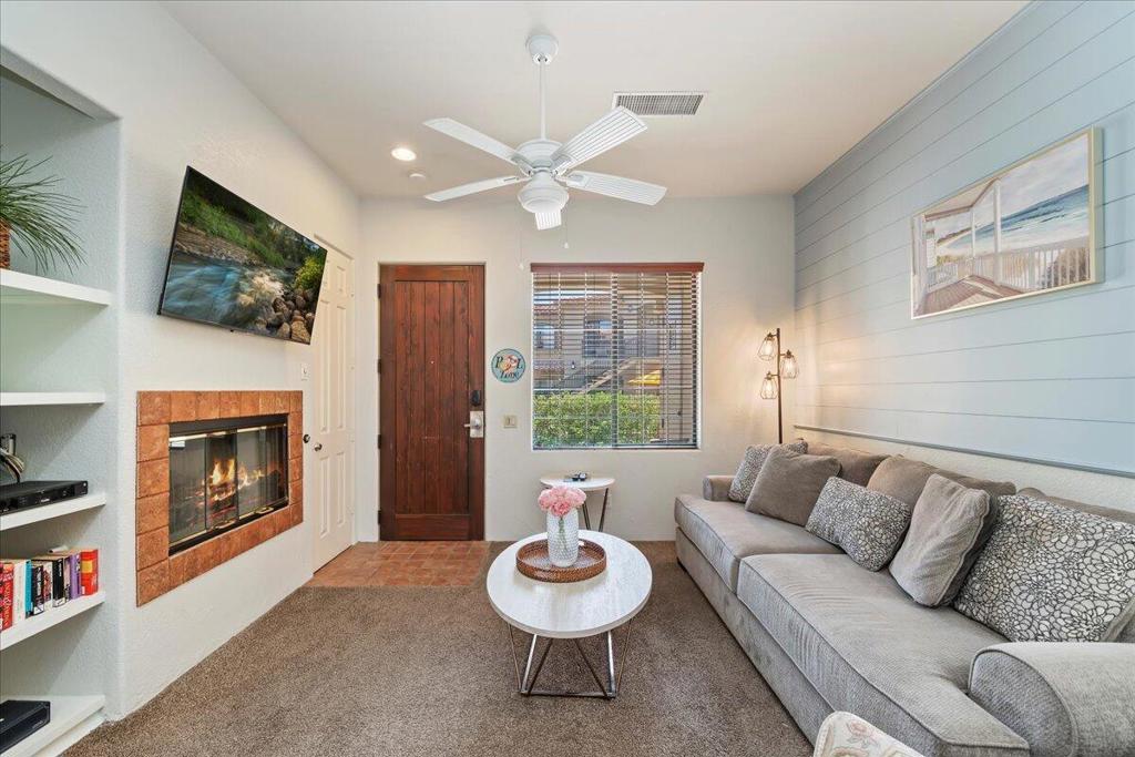 Casitas Las Rosas - Residential Lease