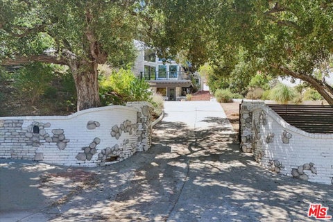 Tiny photo for 4631 Ensenada Drive, Los Angeles, CA 91364 (MLS # 26101866)