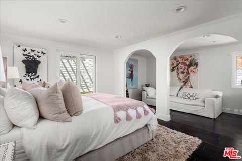Tiny photo for 4631 Ensenada Drive, Los Angeles, CA 91364 (MLS # 26101866)