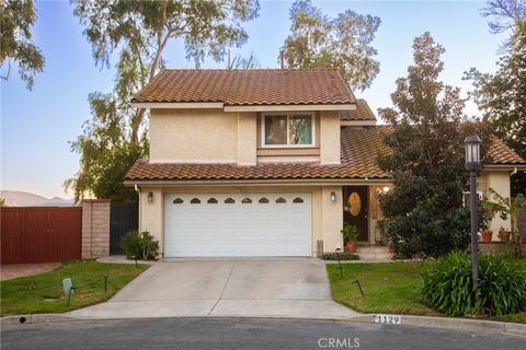 1129 Heatherview Oak Park CA 91377