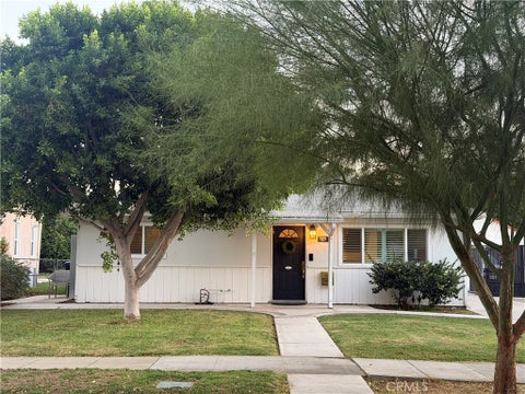 Photo of 4594 Merrill Avenue, Riverside, CA 92506 (MLS # CV26228210)