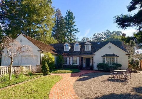 Photo of 1245 Bay Laurel Drive, Menlo Park, CA 94025 (MLS # ML82032144)