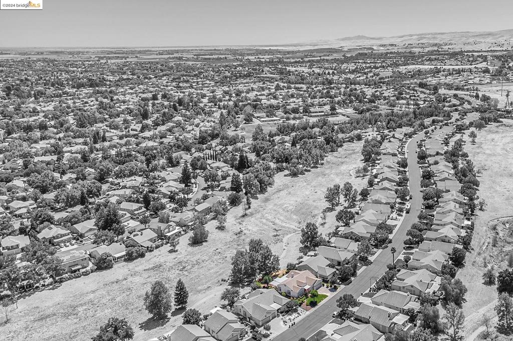 SUMMERSET 1 - Residential