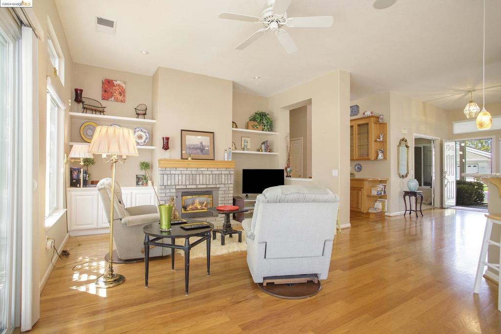 SUMMERSET 1 - Residential