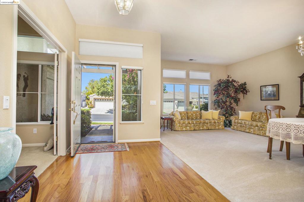 SUMMERSET 1 - Residential