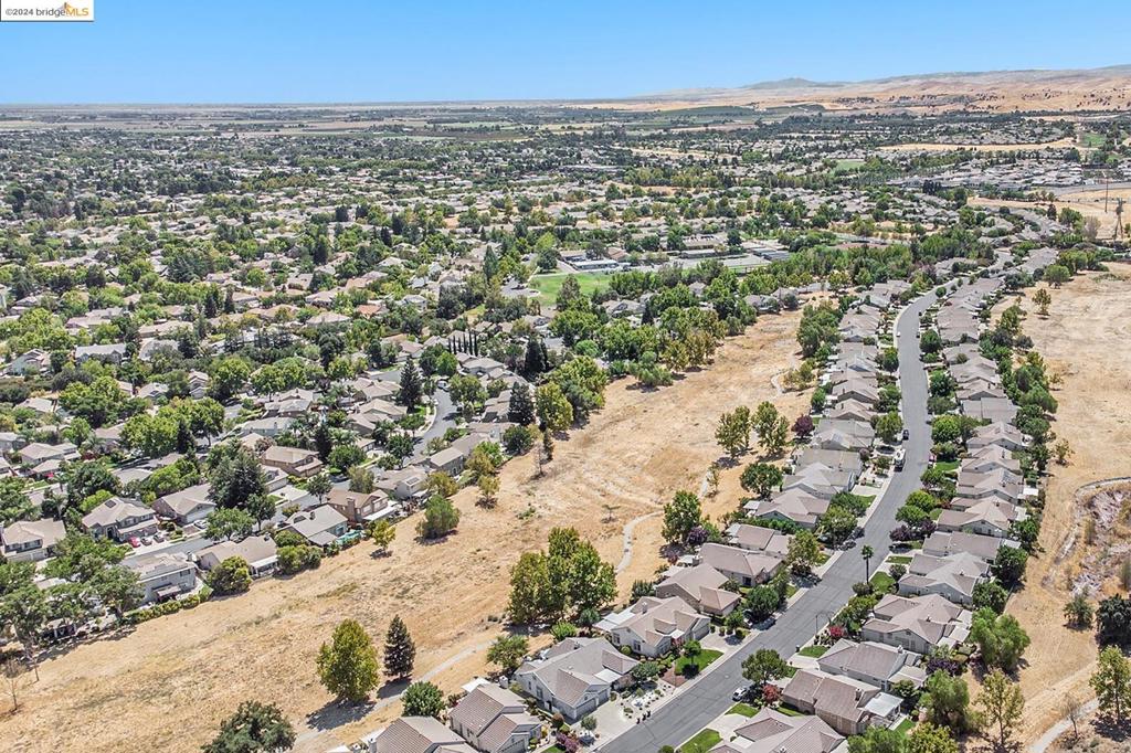 SUMMERSET 1 - Residential