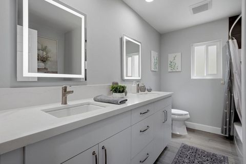 Tiny photo for 48221 Calle Florista, La Quinta, CA 92253 (MLS # 219146756DA)