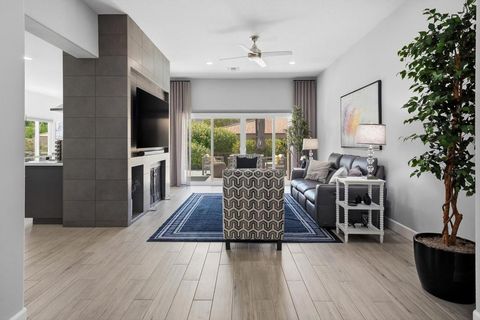 Tiny photo for 48221 Calle Florista, La Quinta, CA 92253 (MLS # 219146756DA)