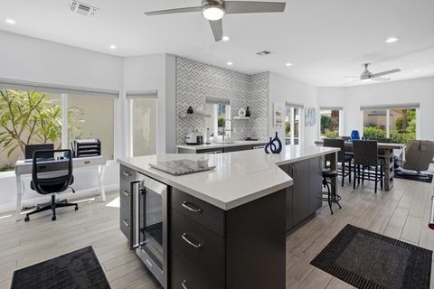 Tiny photo for 48221 Calle Florista, La Quinta, CA 92253 (MLS # 219146756DA)