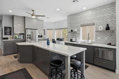 Tiny photo for 48221 Calle Florista, La Quinta, CA 92253 (MLS # 219146756DA)