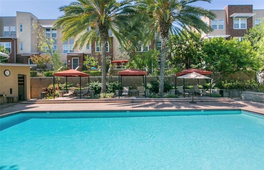 Latitudes South (LATS) - Residential Lease