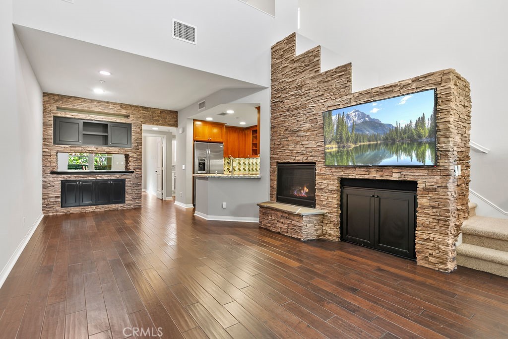 Latitudes South (LATS) - Residential Lease