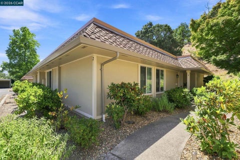 Photo of 2033 Ptarmigan DR #2, Walnut Creek, CA 94595 (MLS # 41143243)