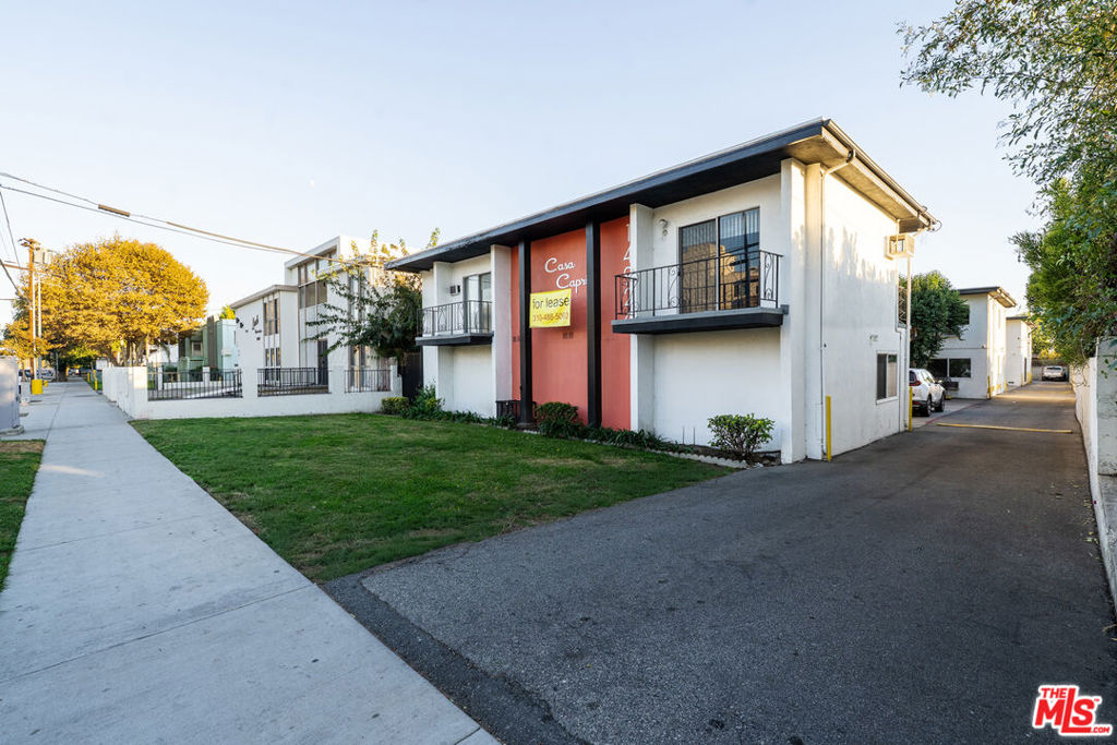 14924 Roscoe Boulevard