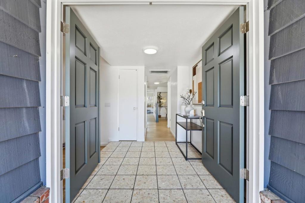 559561 Mozart Court