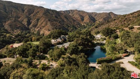 Photo of 3100 Mandeville Canyon Road, Los Angeles, CA 90049 (MLS # 25596595)
