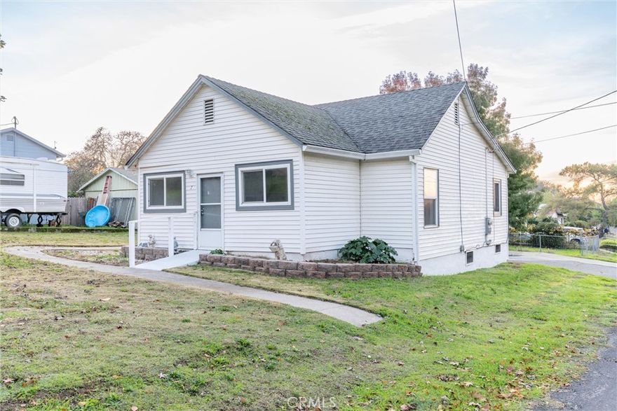 This cozy 2-bedroom, 1-bath home sits on a .24-acre corner lot. Inside, you’ll find a comfortable living area, a nice-sized kitchen, and a dedicated laundry room. The fenced backyard offers space for gardening, pets, or outdoor entertaining. A detached workshop provides the perfect spot for projects, storage, or hobbies. Conveniently located and full of potential, this property is a great opportunity to make your own.