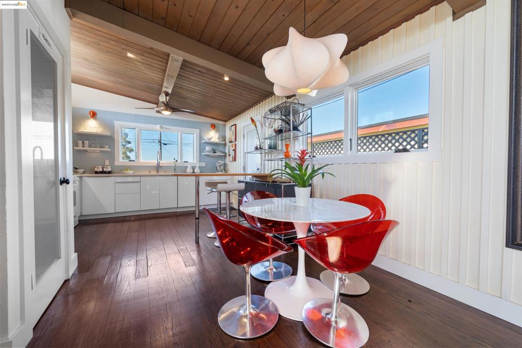 E RICHMOND HGTS - Residential