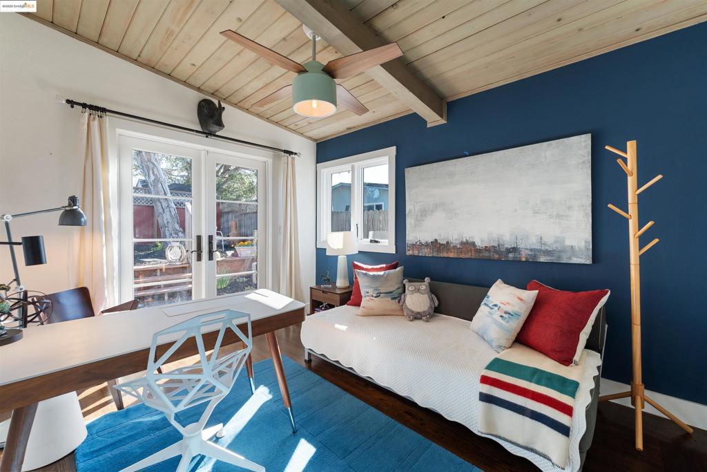 E RICHMOND HGTS - Residential