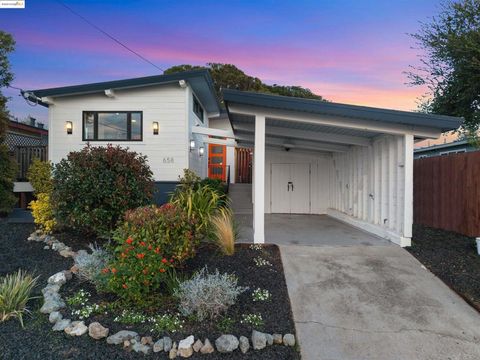 Photo of 658 Sonoma St St, Richmond, CA 94805 (MLS # 41116764)