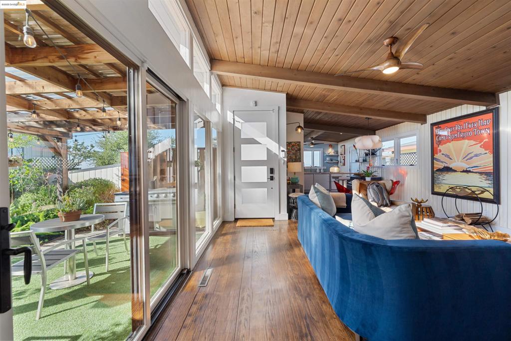 E RICHMOND HGTS - Residential