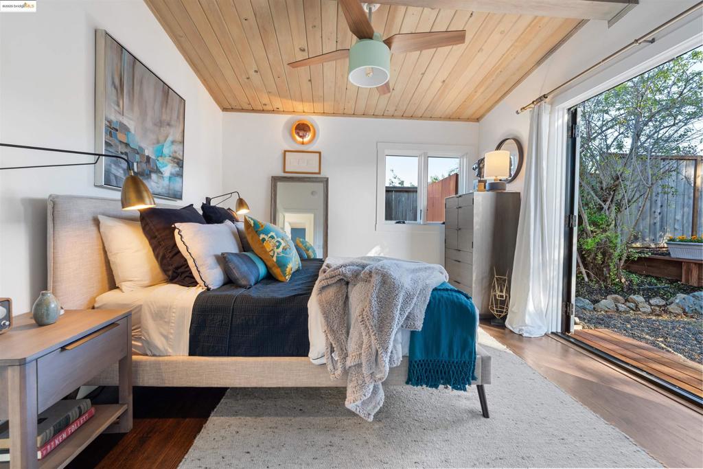 E RICHMOND HGTS - Residential