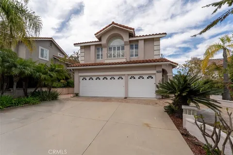 MLS: OC26071843