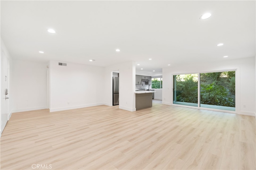 1301 S Atlantic Blvd 337C