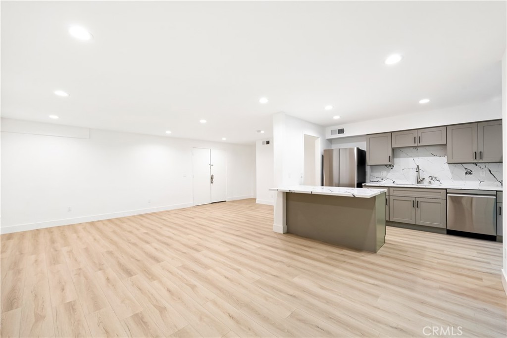 1301 S Atlantic Blvd 337C