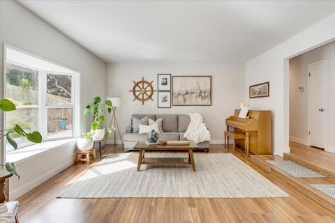Photo of 9465 Valley Oak Way, Prunedale, CA 93907 (MLS # ML82045307)