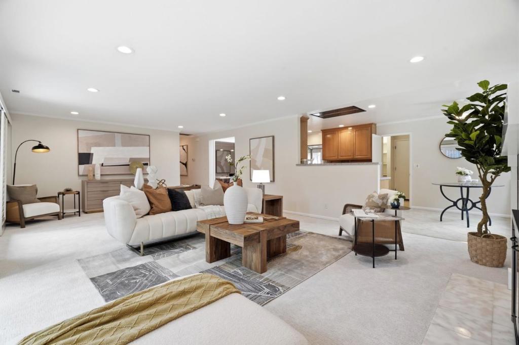 5492 Castle Glen Avenue