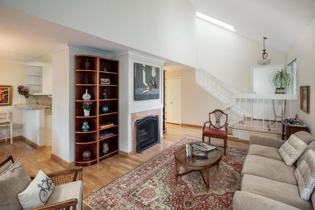 670 San Antonio Road 33