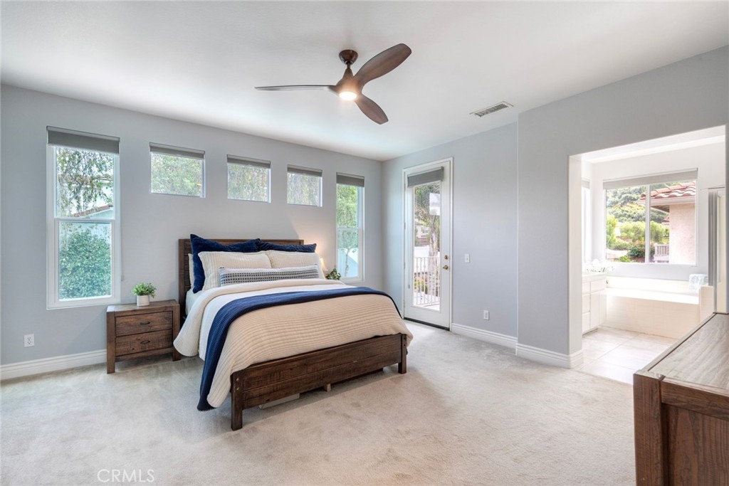 3404 Lake Circle