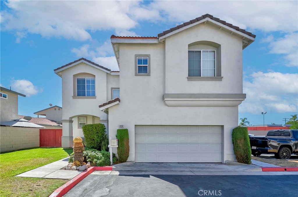 Welcome to this wonderful 2001-built home with a classic tile roof, offering 4 bedrooms and 2.5 bathrooms, in one of Buena Park’s most desirable neighborhoods, close to shopping, dining, and everything your family needs. This property is set apart, giving you extra space and added privacy.
Inside, you’ll find a spacious primary suite with a large bathroom featuring a separate tub and shower, double sinks, and roomy walk-in closets. The home also has a water softener and a new water heater.
The bright kitchen opens to a cozy breakfast area—perfect for family meals. There’s also a convenient laundry room, central A/C, and high 9-ft ceilings that make the space feel open and inviting. Step outside and enjoy a beautifully maintained garden, great for relaxing or playing with the kids.
Families will appreciate being in the highly rated Kennedy High and Oxford Academy school district, with Cypress College just minutes away.
With low HOA fees and a welcoming community, this home is move-in ready and waiting for its next family. Come see it for yourself!